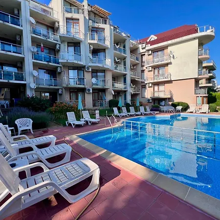Starfish Romantic Free Parking Pool View Near Апартаменты *
