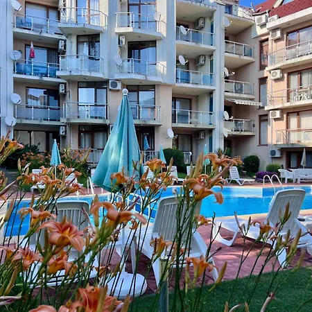 Starfish Romantic Free Parking Pool View Near Апартаменты *